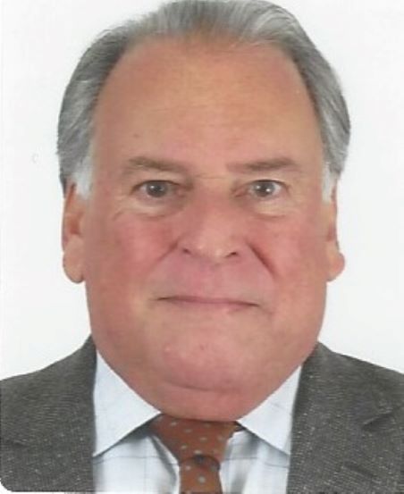  Eduardo VALENCIA-OSPINA 